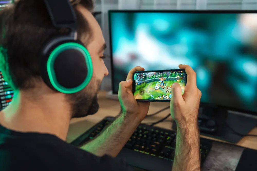 Can We Install The Fortnite Video Game On A Mobile Phone?