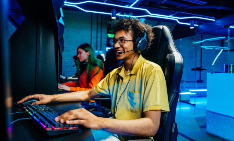 E-sports and education: how games shape learning and skills development