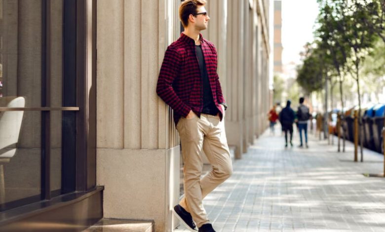 How to wear men's chino pants?