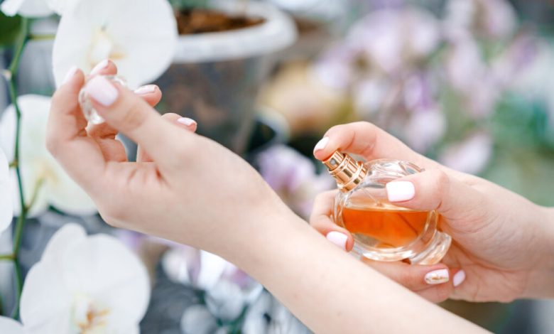 Women's Perfume Trends: The Latest from the World of Fragrance